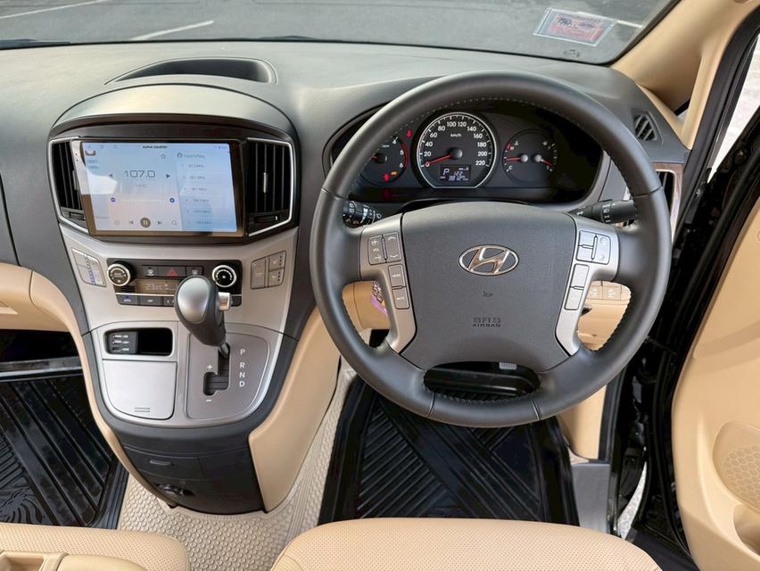 HYUNDAI H-1 2.5DELUXE AT ปี 2021 สีดำ 10
