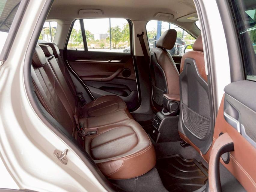 BMW X1 sDrive18d xLine ปีจด 2017 15