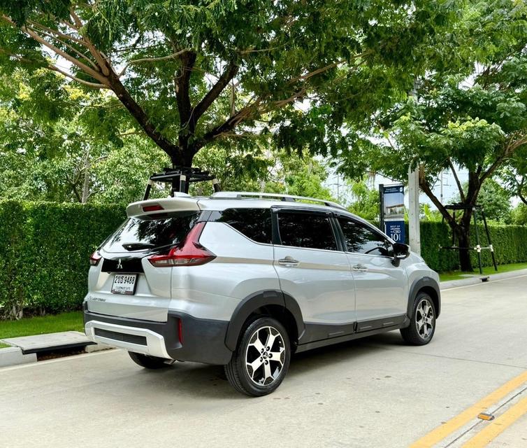 (แจ้งรหัสรถ CH9488) MITSUBISHI XPANDER CROSS Topสุด ปี2021จด22 สีเทา รูปที่ 8