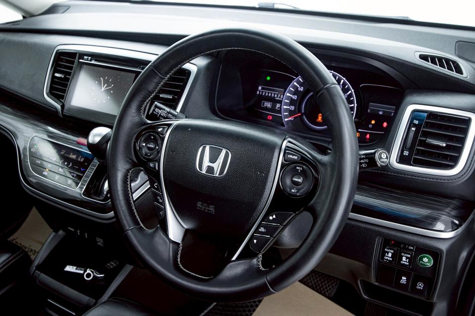 HONDA ODYSSEY 2.4 EL AT 2014 āļĢāļđāļāļāļĩāđ 7