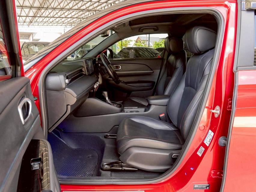 Honda HR-V 1.5 e:HEV RS ปี 2023ประกันเครื่องเกียร์3ปี3หมื่นkm  14