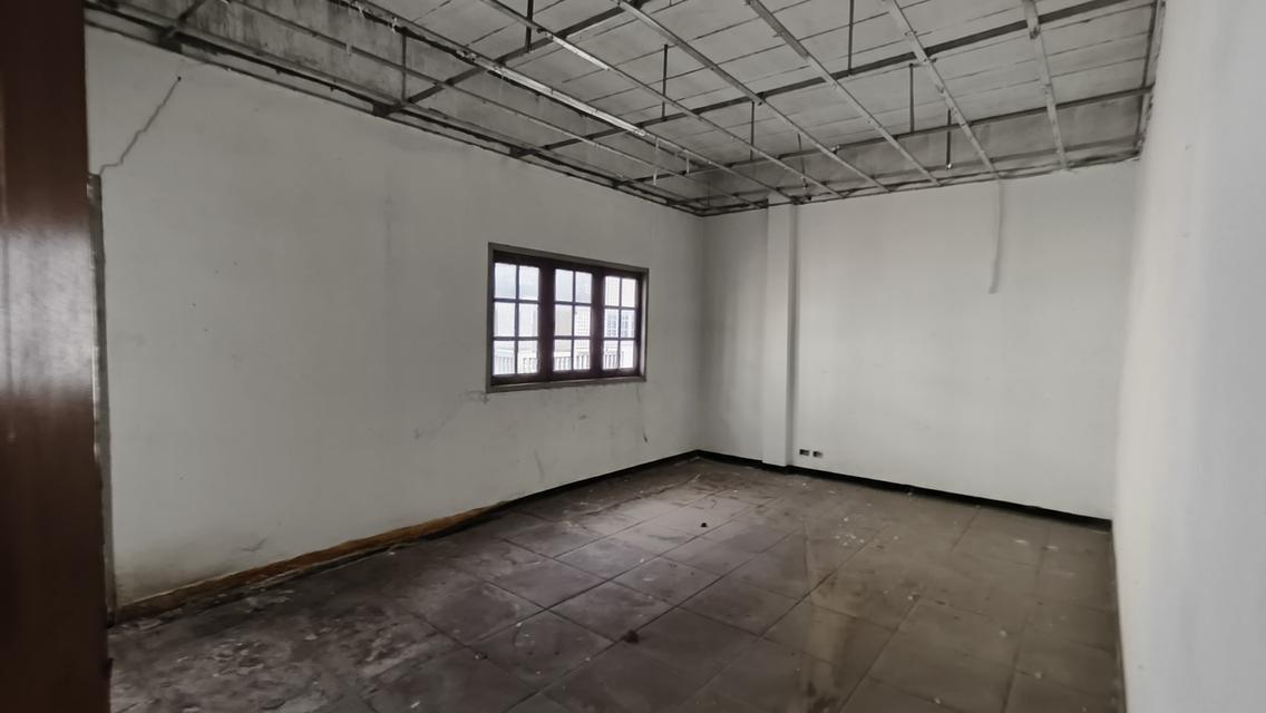 ขายถูกทาวน์โฮมใกล้สถานีรถไฟฟ้ามัยลาภ 9