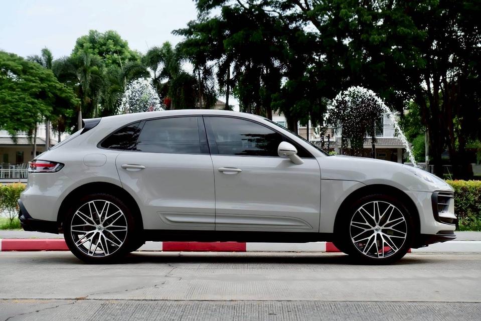 รหัสรถ PR3003 Porsche Macan 2.0 Turbo Facelift ปี 2024
