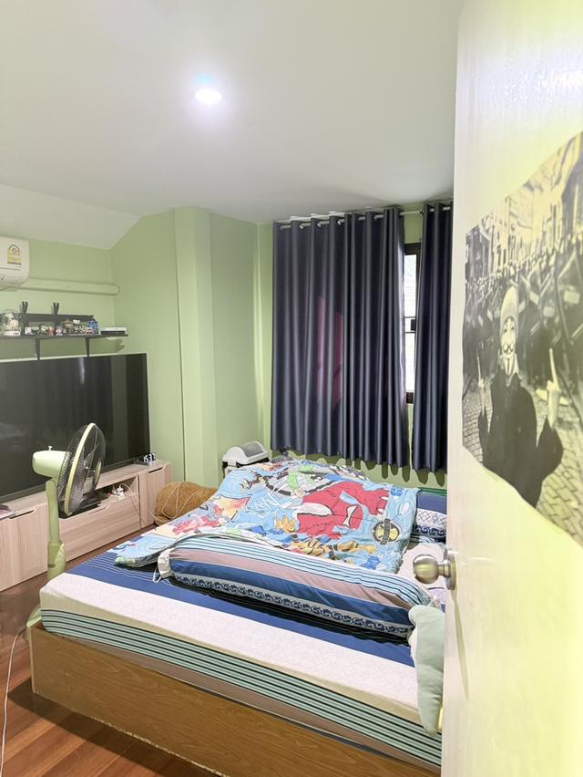 บ้านเดี่ยว 4 ห้องนอน 2 ห้องน้ำ  ราคาขาย 3.8 ลบ. ราคาพิเศษ 2.8 ลบ. 5