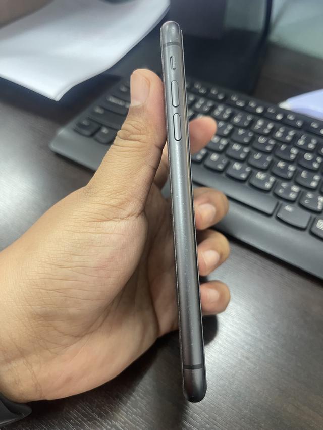 iPhone 11 64GB สีดำ 8