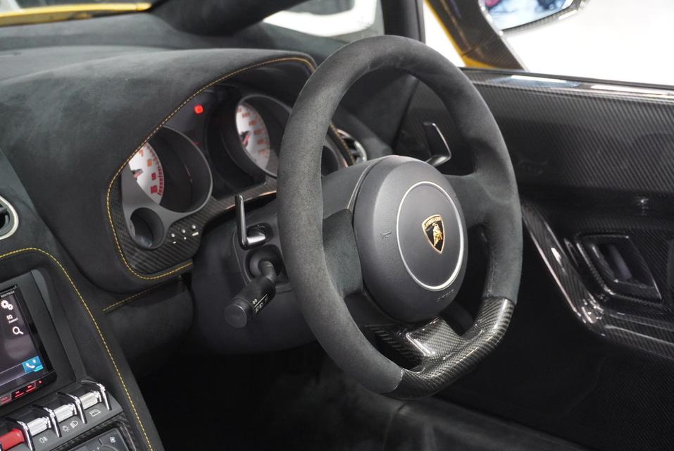 รหัสรถ JRS5590 📌Lamborghini Gallardo 570-4 Performante Spyder ปี 2011  18