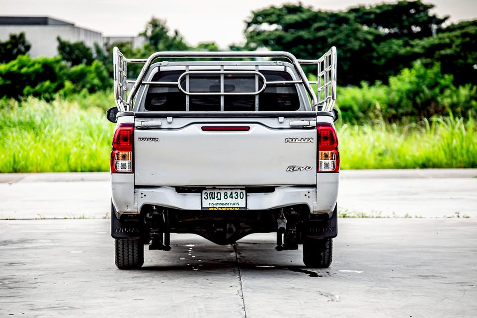 TOYOTA HILUX REVO 2.4 ENTRY STANDARD CAB ปี 2021 สีเทา  7