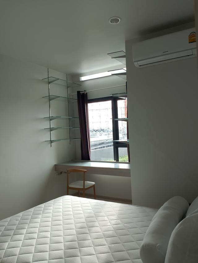 คอนโด 30 ตร.ม.ดีคอนไพล์มรัตนาธิเบศร์ 16