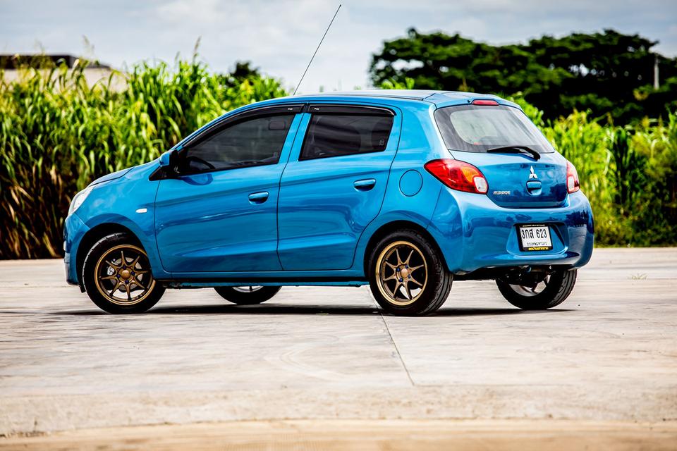 Mitsubishi Mirage 1.2 GL ปี 2013 เกียร์ธรรมดา สีฟ้า 9