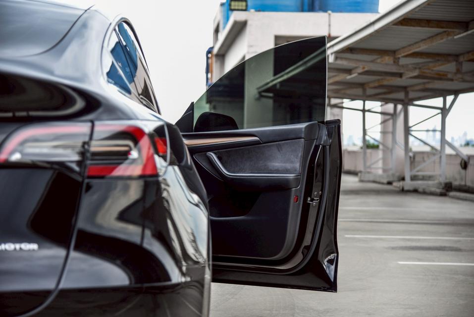 รหัสรถ CBL3018 TESLA Model Y Long Range AWD (Dual Moter) AT 2022 3