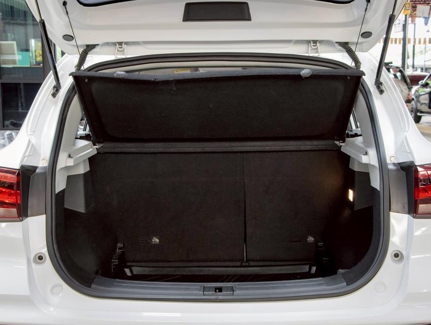 MG ZS 1.5 X+ SUNROOF 2021 14