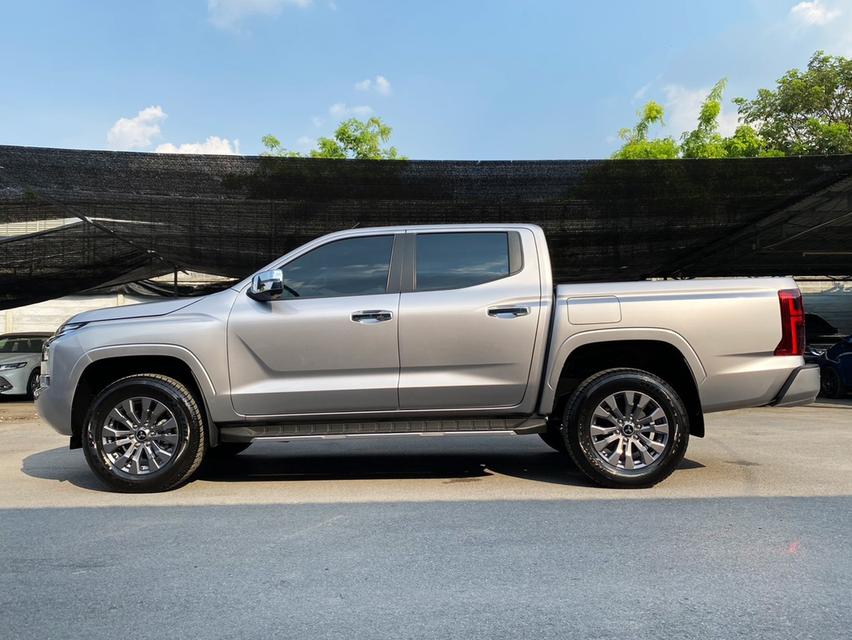 Mitsubishi TRITON Double Cab 2.4 ULTRA 6AT ปี 2023 วิ่ง 9xx km
