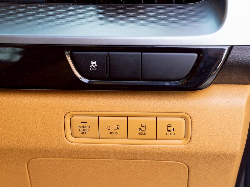 รหัสรถ 12AT80 KIA GRAND CARNIVAL 2.2 EX ( MNC )| ปี : 2022 12