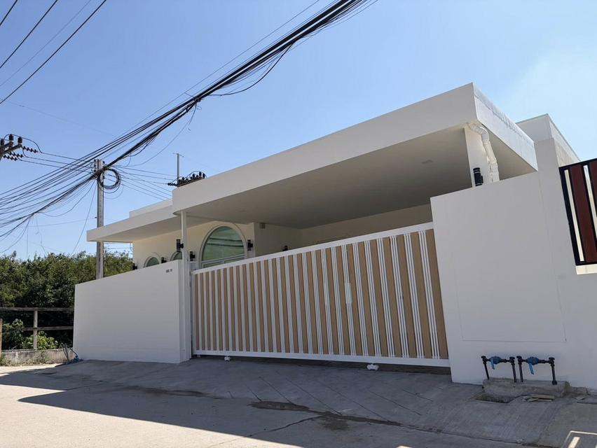 ขายพูลวิลล่าสร้างใหม่พัทยา ห้วยใหญ่ 92 ตรว. 4ห้องนอน 5ห้องน้ำ ใกล้หาดจอมเทียน-7กม. อ.บางละมุง ชลบุรี 1