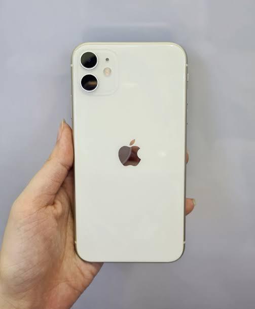 iPhone 12 64GB White 2