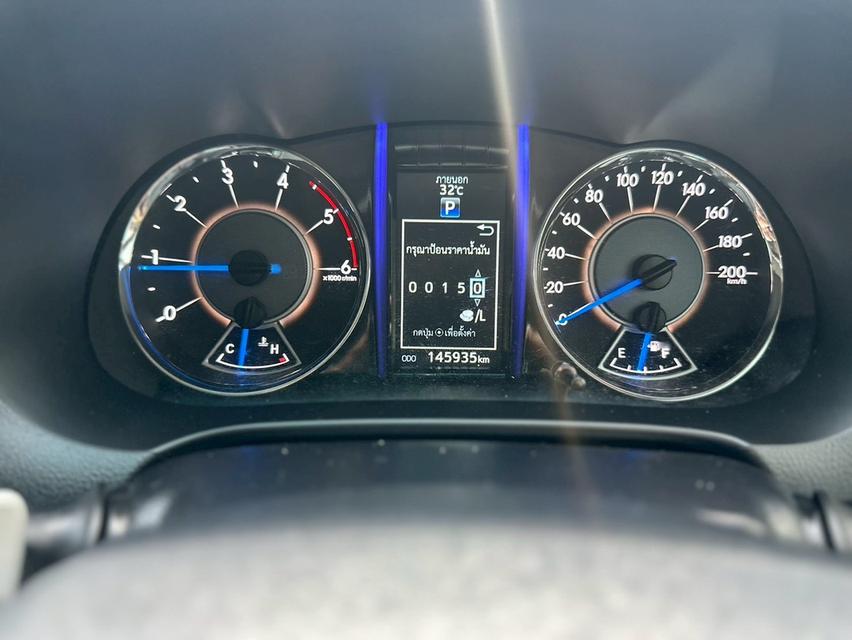 ขายด่วน! # TOYOTA FORTUNER 2.4V 2WD ปี 2019 สีดำ สภาพเยี่ยม ไมล์แท้ เช็คศูนย์ครบ รับประกันหลังการขาย 2 ปี หรือ 30,000 กม. 🚗 ราคา 769,000 บาท 💥 ออกร รูปที่ 14