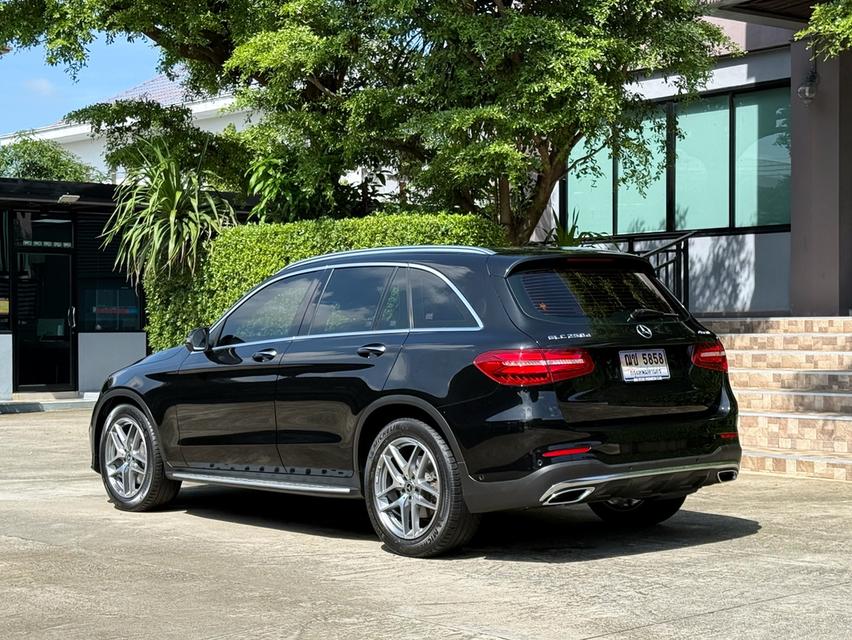 2019 BENZ GLC 250D AMG รถมือเดียวออกป้ายแดง รถวิ่งน้อย ประวัติศูนย์ครบ ไม่เคยมีอุบัติเหตุครับ 6