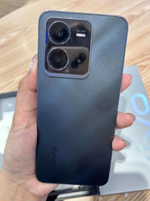 ขาย Vivo V25 สภาพใหม่ๆ