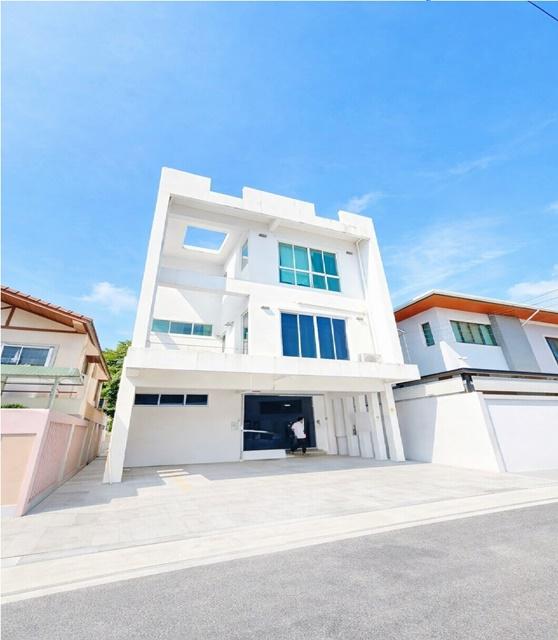 BTS ทองหล่อ 2.34กม. โฮมออฟฟิศให้เช่า 5นอน 4 น้ำ ซอยเพชรบุรี 41-49 พระราม9 RCA รพ.กรุงเทพ 900 ม. MRTเพชรบุรี 2กม.50ตร.ว.7 1