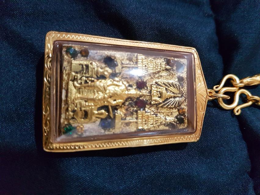 Phra Somdej (พระสมเด็จ) amulet