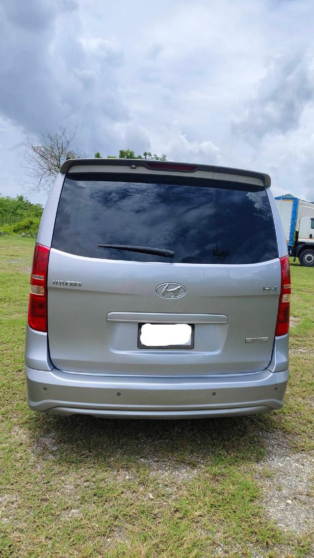 HYUNDAI H-1 2.5 DELUXE 11 ที่นั่ง ปี 2011 รูปที่ 2