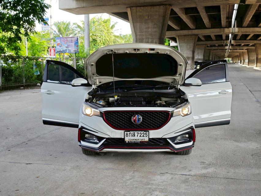 ขายรถ MG ZS 1.5X sunroof ปี 2019 สีขาว เกียร์ออโต้ 17