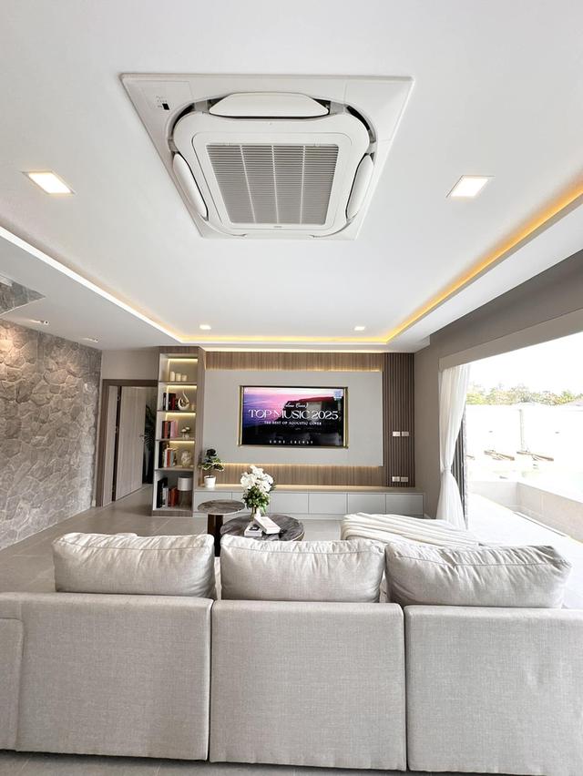 Luxury Pool Villa for Sale in Pattaya- Huai Yai  14