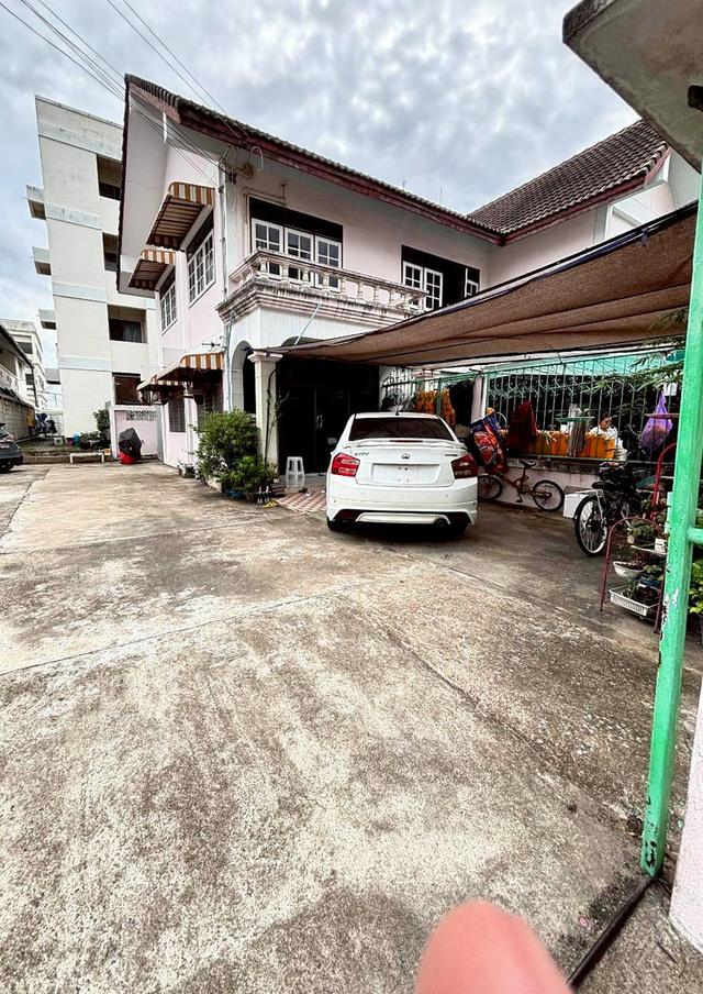 🏠​​ขายบ้านทำเลทอง ซอยเพชรเกษม 88 - บางแค อยู่แล้วเฮง เดินทางสะดวก เข้าออกได้ 3 เส้นทางหลัก พื้นที่ 105 ตรว. ในราคา 9.5 ล้านบาท 14