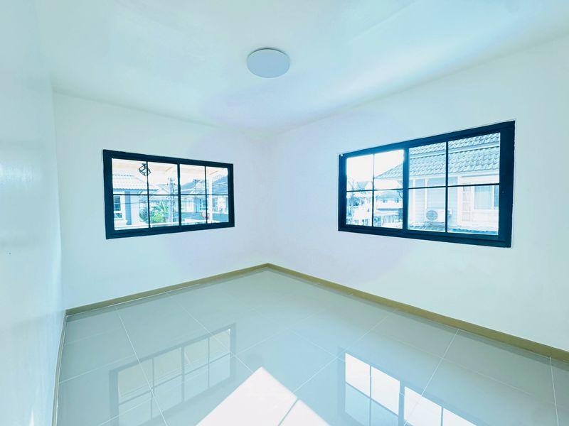 หมู่บ้านพฤกษา14B วัดลาดปลาดุก บางบัวทองทาวน์เฮาส์ 2 ชั้น หลังมุม 17