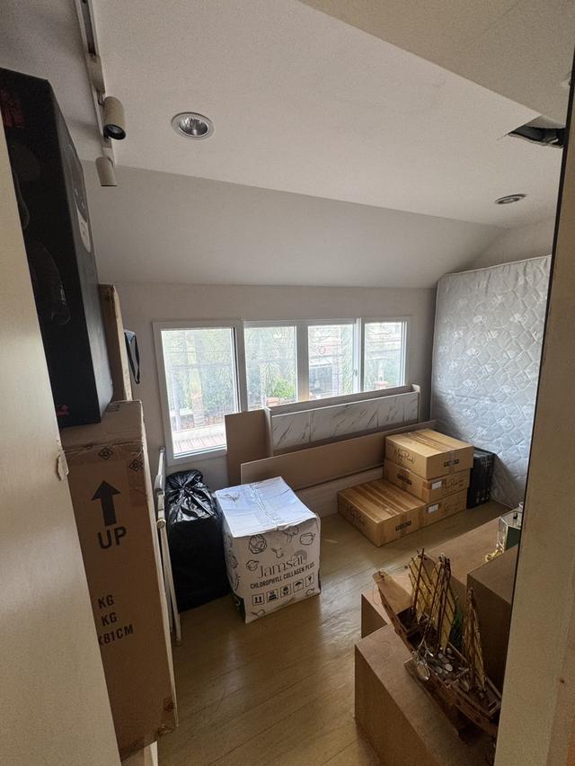 ขายบ้านเดียวในโครงการ คาซ่าวิลล์สุขาภิบาล5. กทม. พื้นที่ 50.6 ตรว  พื้นที่ใช้สอย 262 ตรม 3ห้องนอน 3 ห้องน้ำ 2 ที่จอดรถ ราคาถูกที่สุด 12