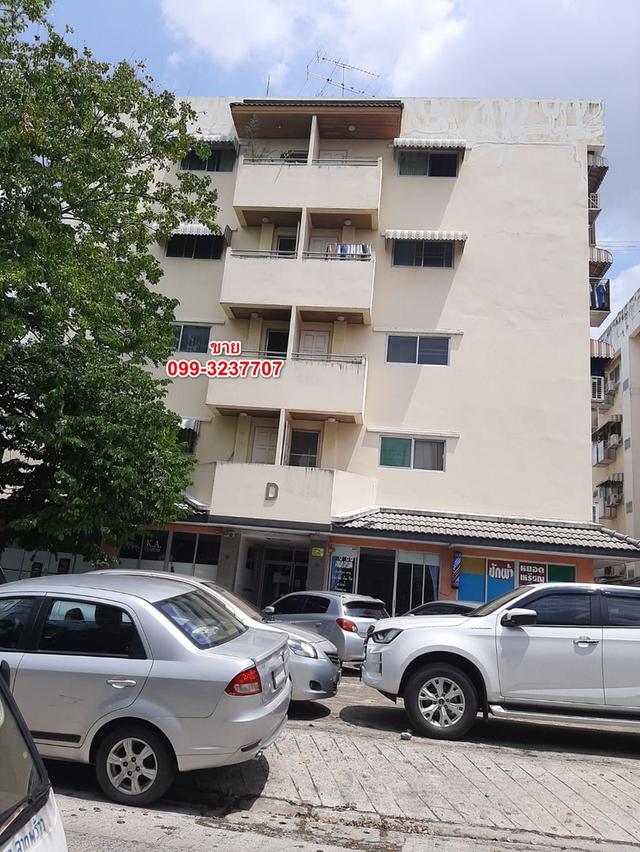 ขายคอนโดเจดับบลิวเพลส ชั้น 3 ห้องมุม มีระเบียง  32 ตรม. ซอยรัชดาภิเษก 32 จตุจักร 1