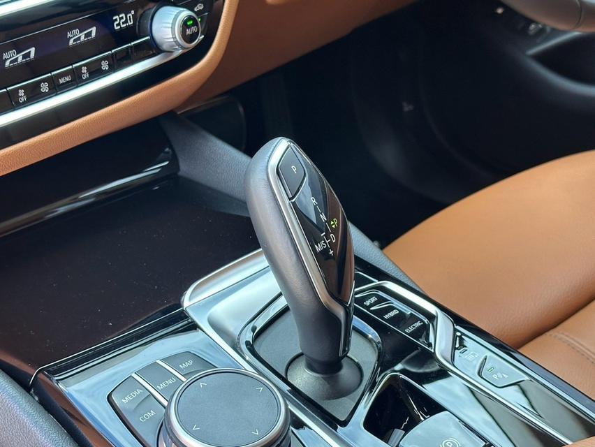BMW 530e Elite LCI G30 2021 จด 2023 รูปที่ 17