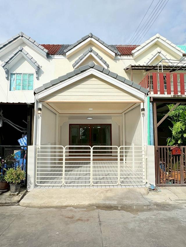 หมู่บ้านพร้อมจิตร