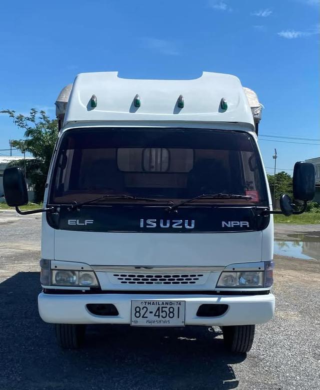 รถบรรทุก 6 ล้อ ISUZU NPR 2