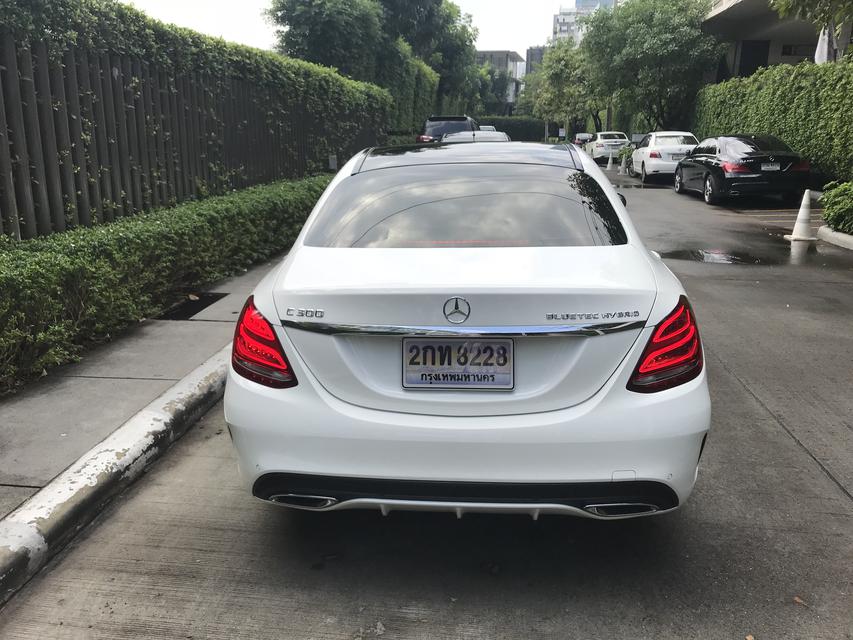 Benz C300  4