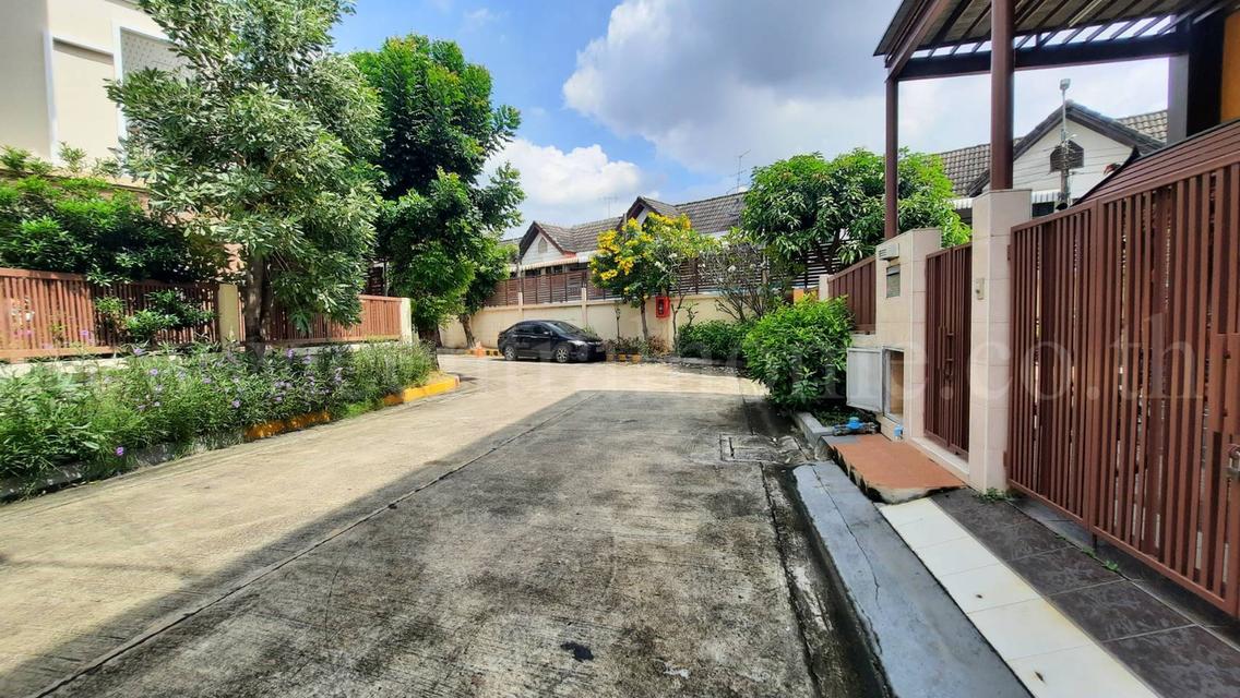 ทาวน์โฮม 3 ชั้น นนทรี พลัส บางกรวย - ไทรน้อย 16