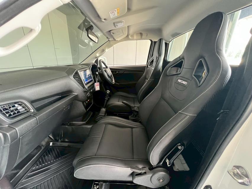 ปี 2022 ISUZU D-MAX 19-ปัจจุบัน, 3.0 Ddi S 4WD 16