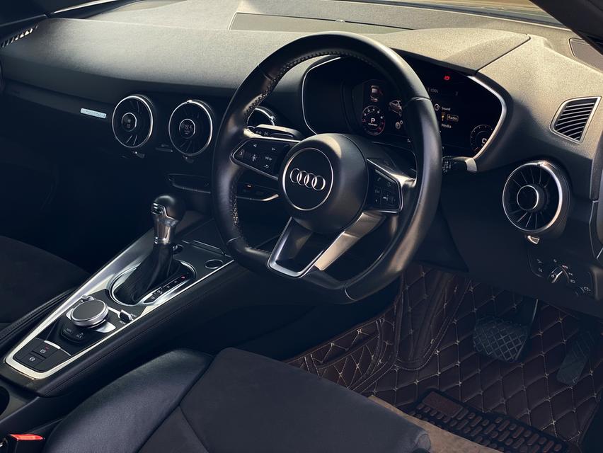 AUDI TT 2.0 TFSI Quattro 6