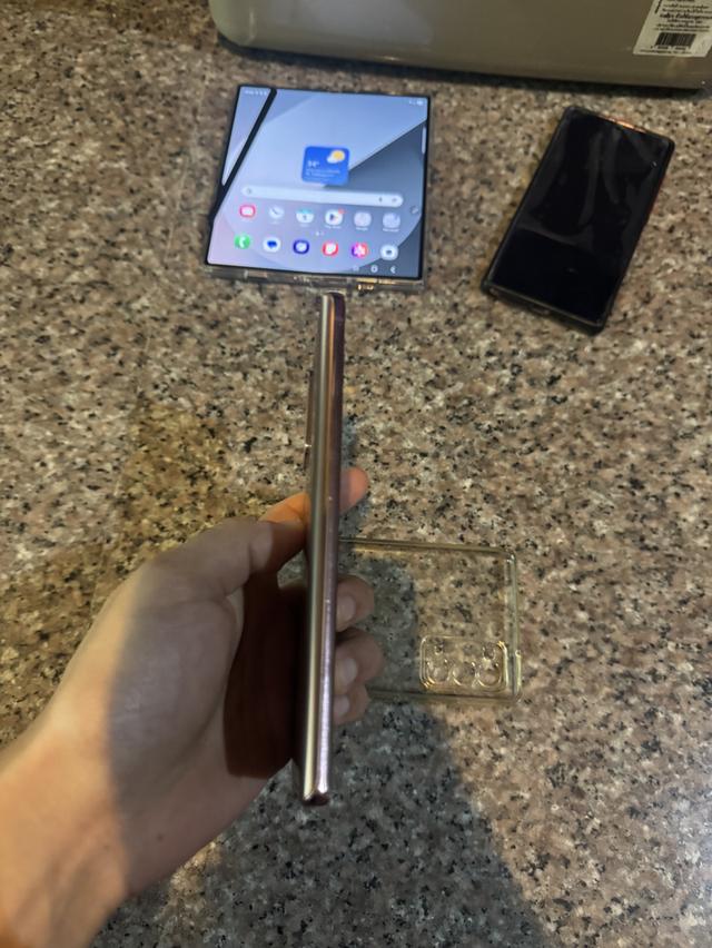 ขายๆๆๆถูกSamsungNote20 5G สีRose Gold 256กิ๊กสูนTrueสภาพสวยมากๆๆ  สภาพ: 98% สวยๆคับไร้รอยตกบุบใดๆคับ  ราคา: 3500 มารับเอง 2990 บาท ลดราคาจากกระทู้เดิม รูปที่ 6