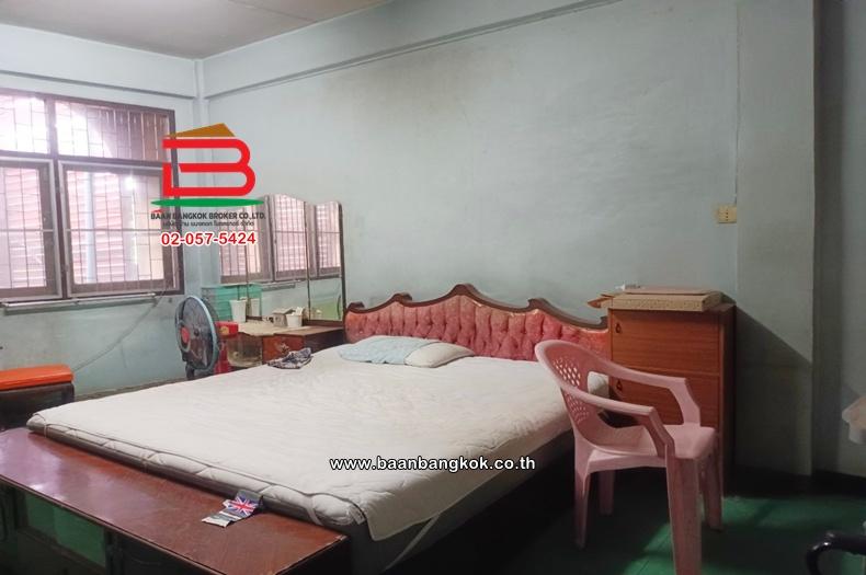 อาคารพาณิชย์ เนื้อที่ 18.9 ตร.ว. แยกเกษตรศาสตร์, ใกล้มหาวิทยาลัยเกษตรศาสตร์ ถนนวิภาวดีรังสิต แขวงลาดยาว เขตจตุจักร 9