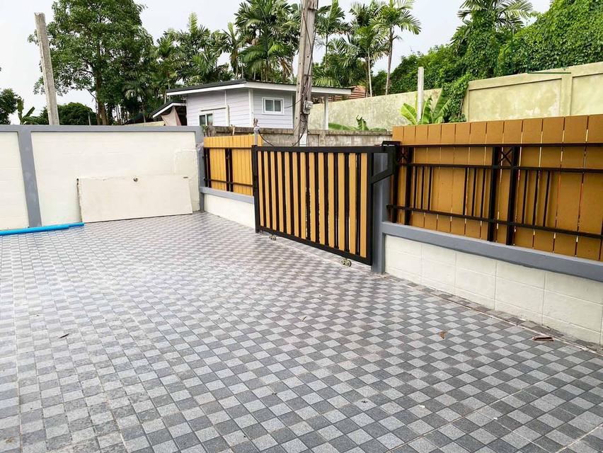 บ้านเดี่ยวหลังใหญ่ 63 ตรว. หมู่บ้านฟลอร่าวิลล์ สุวินทวงศ์ เฟส 7 หลังริม รีโนเวทใหม่ทั้งหลัง