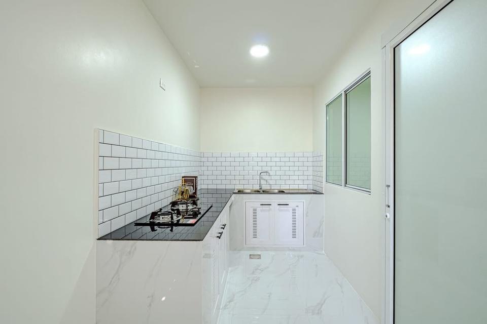 ขายทาวน์เฮาส์ พฤกษาวิลล์ 53/1 ซ.สะแกงาม 14 แสมดำ บางขุนเทียน พระราม2 รีโนเวทใหม่ พรัอมเฟอร์ รายละเอียดทรัพย์:พฤกษาวิลล์ 53/1 ทาวน์เฮาส์ 2 ชั้น ราคาขาย 7