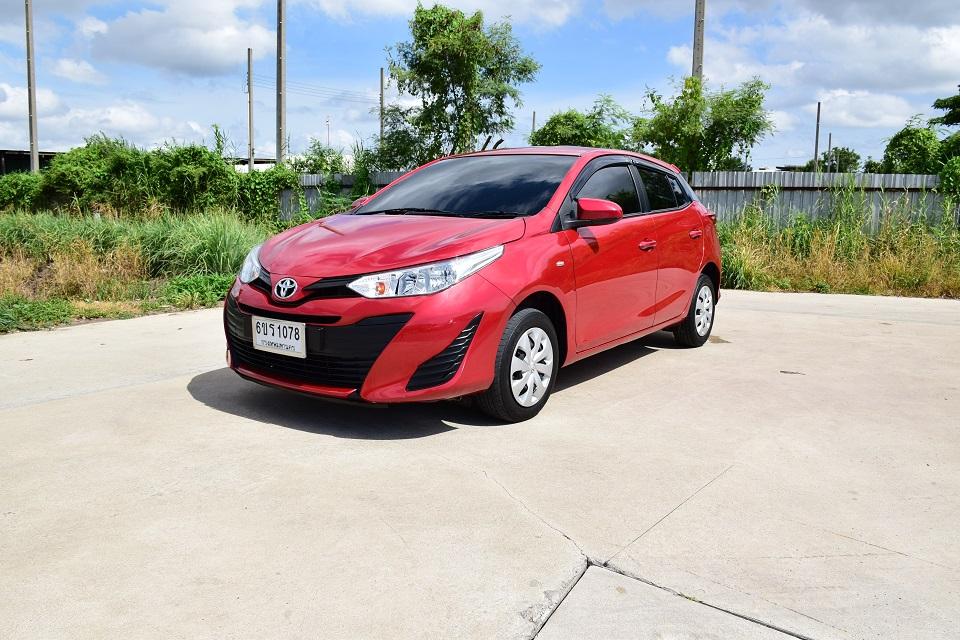 ขับดีมาก ฟรีดาวน์ TOYOTA YARIS 1.2J เกียร์ออโต้ เบาะหนังจอ ทัสกรีน ABS USB AIRBAG รีโมท กล้องถอยหลังครบ ประหยัดน้ำมันพร้อมเดินทางไกล โทร0957401229 รูปที่ 2