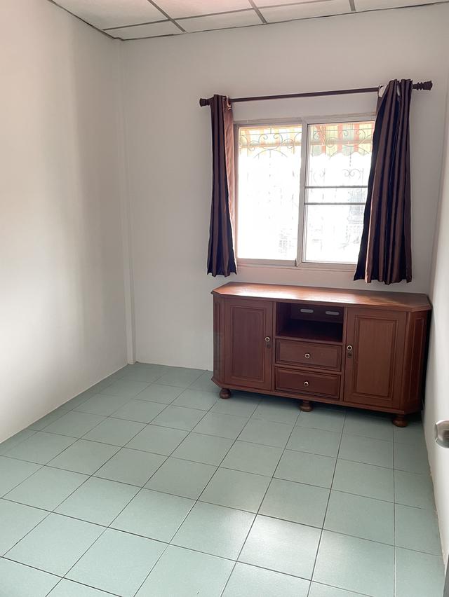 ให้เช่าบ้านทาวน์เฮ้าส์ 5