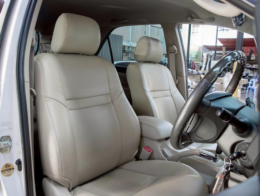 TOYOTA FORTUNER 3.0 V 4WD ปี2008ออพชั่นแน่นเต็มคัน    ขับ4  วิ่งน้อย 47,000 กม. 9