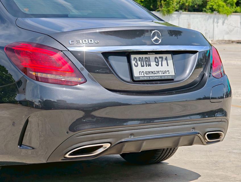 Mercedes-Benz C300e Plug-in Hybrid 2020 รูปที่ 9