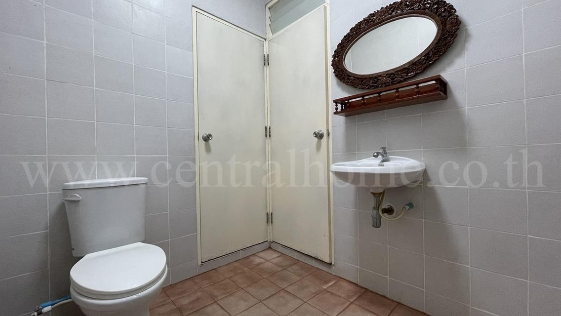 ทาวน์เฮ้าส์ 2 ชั้น ลาดพร้าว 101 ใกล้ MRT สถานีลาดพร้าว 101 พร้อมอยู่ 12