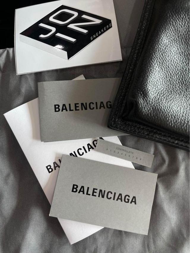 Balenciaga Explorer Pouch สีดำ สภาพใหม่ 3