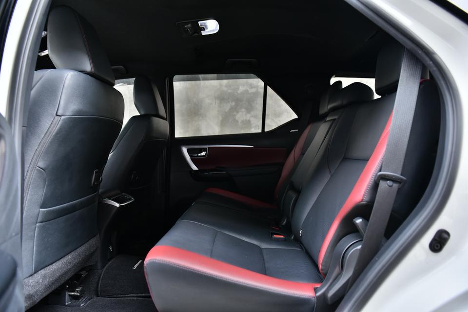 FORTUNER LEGENDER BLACK TOP ทะเบียนคืน รูปที่ 12