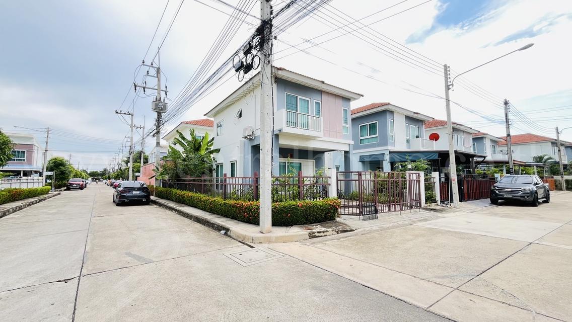 บ้านแฝด ศุภาลัย เบลล่า วงแหวน - พระราม 2 หลังมุม